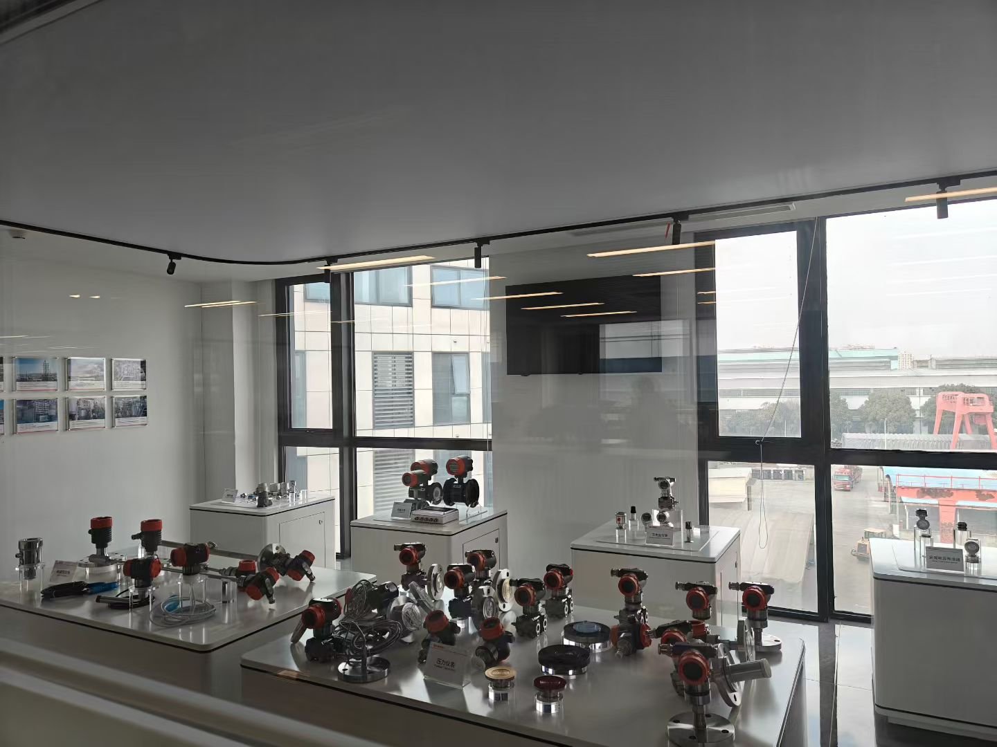 duweyintelli Automated Process Monitoring Control Products Exhibition Hall